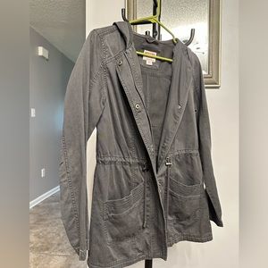 GREAT CONDITION— Women’s lightweight Jacket size M